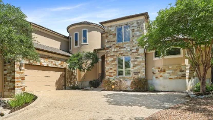 Stunning 4BR Home on Expansive Lot in San Antonio!