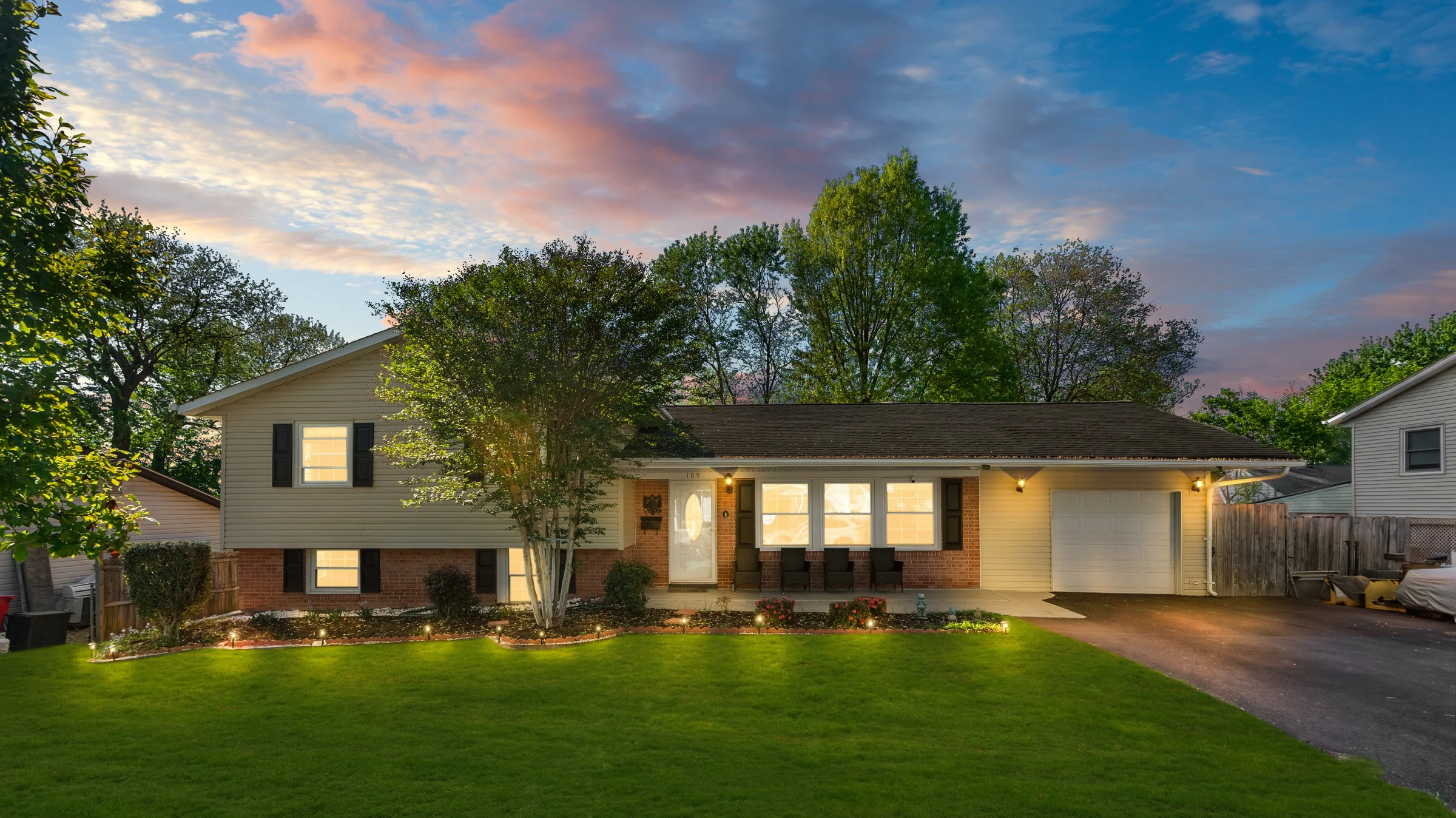 Stunning 4BR Home in Sterling, VA on Expansive Lot!