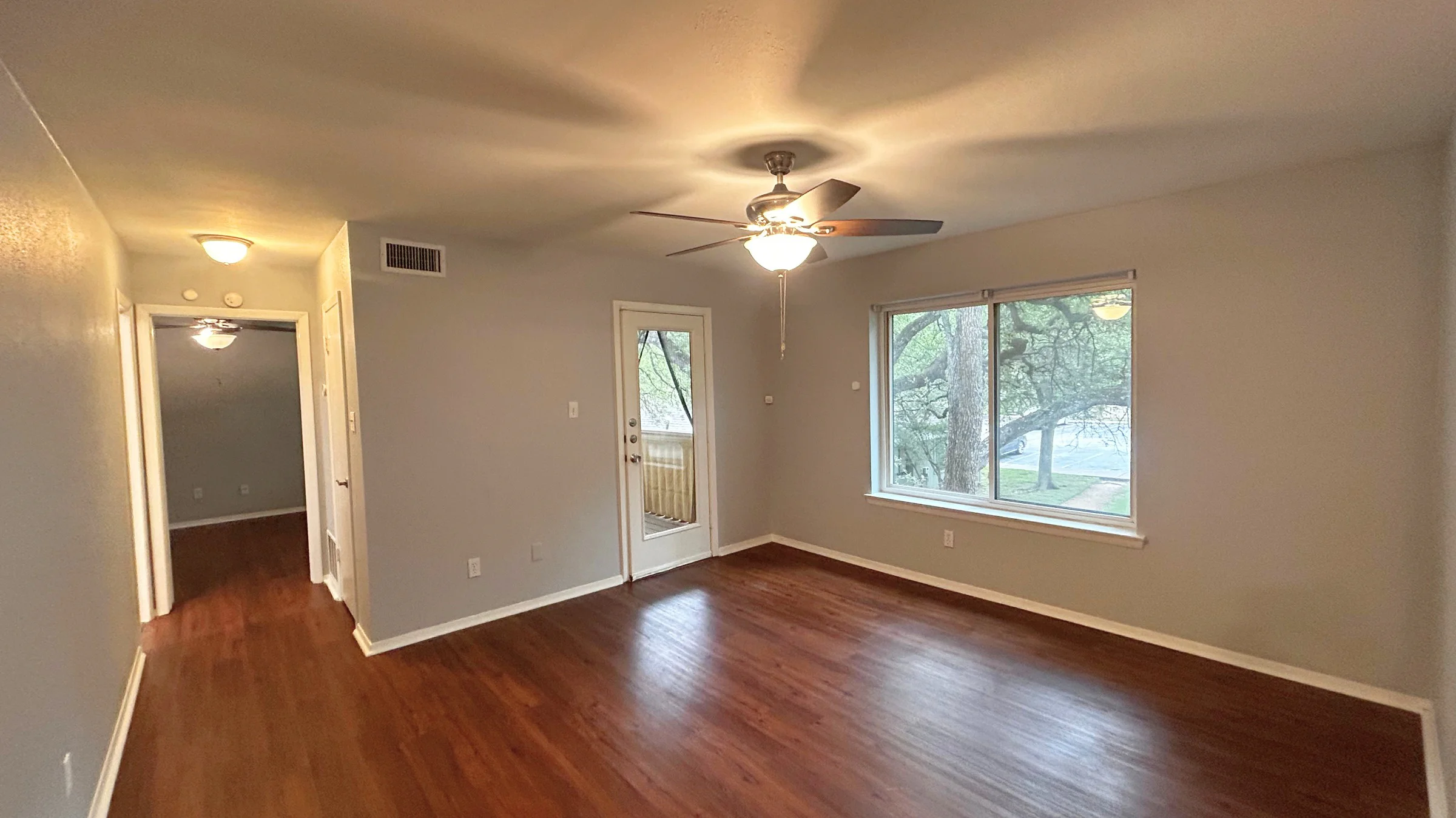 Charming 1BR Oasis in Austin โ Perfect Size & Location!